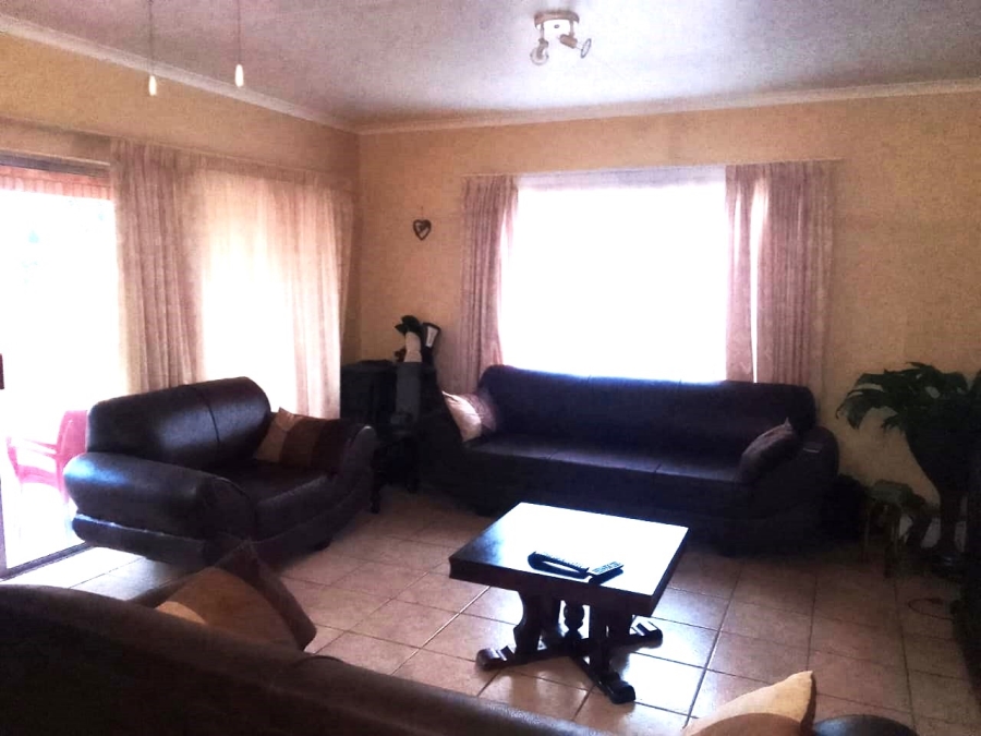 3 Bedroom Property for Sale in Azalea Park North West